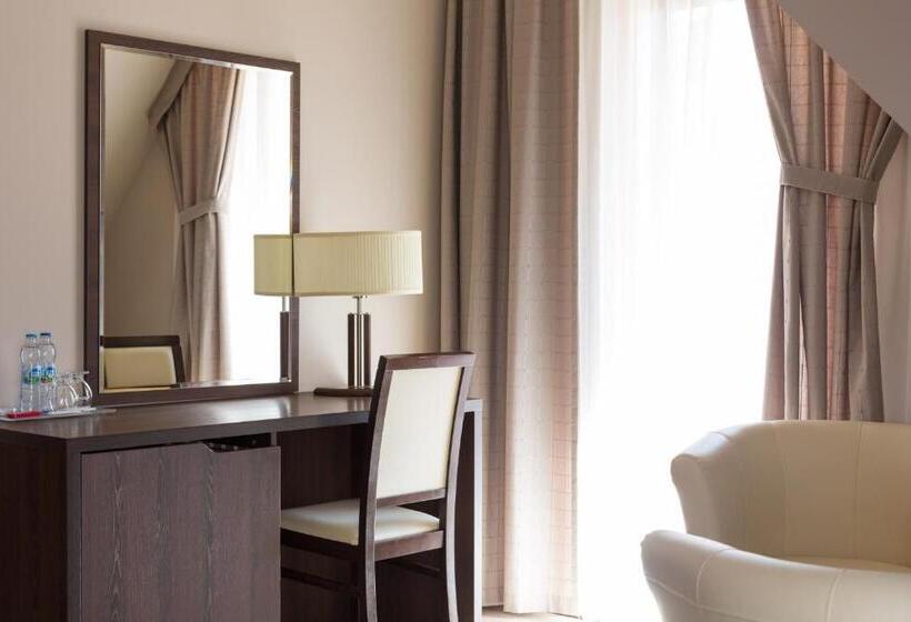 スタンダードルーム, Górski Raj