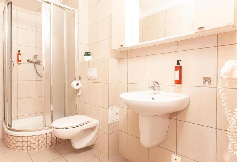 클래식 4인 룸, Holimo