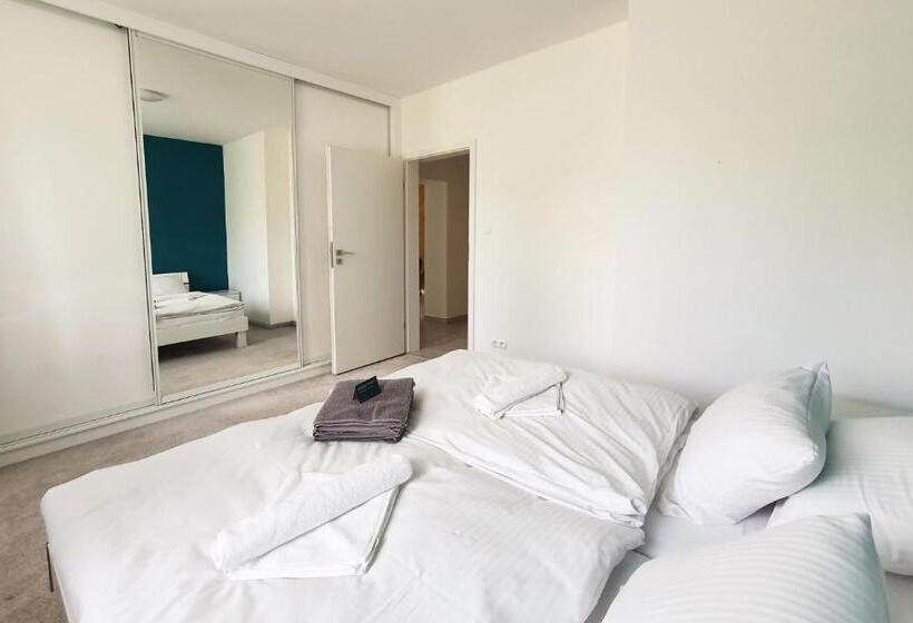 침실 2개 아파트, Holimo