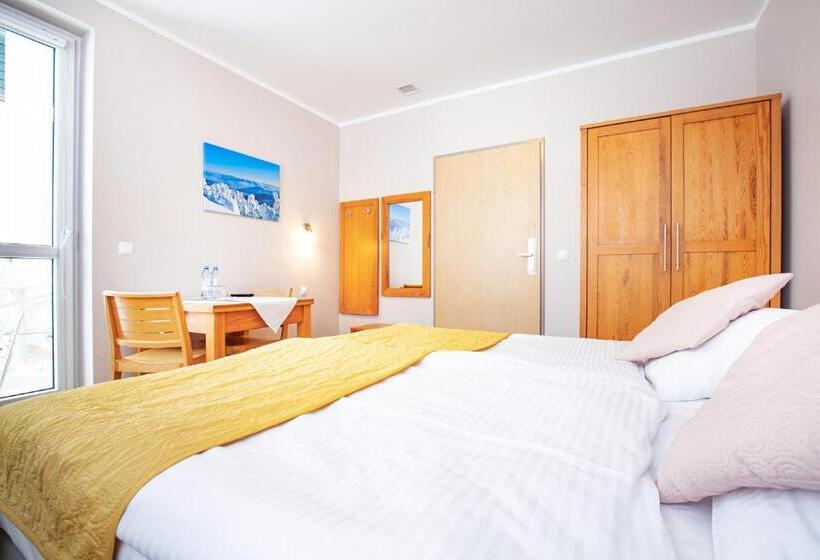 2-Bedroom Classic Apartment, Holimo