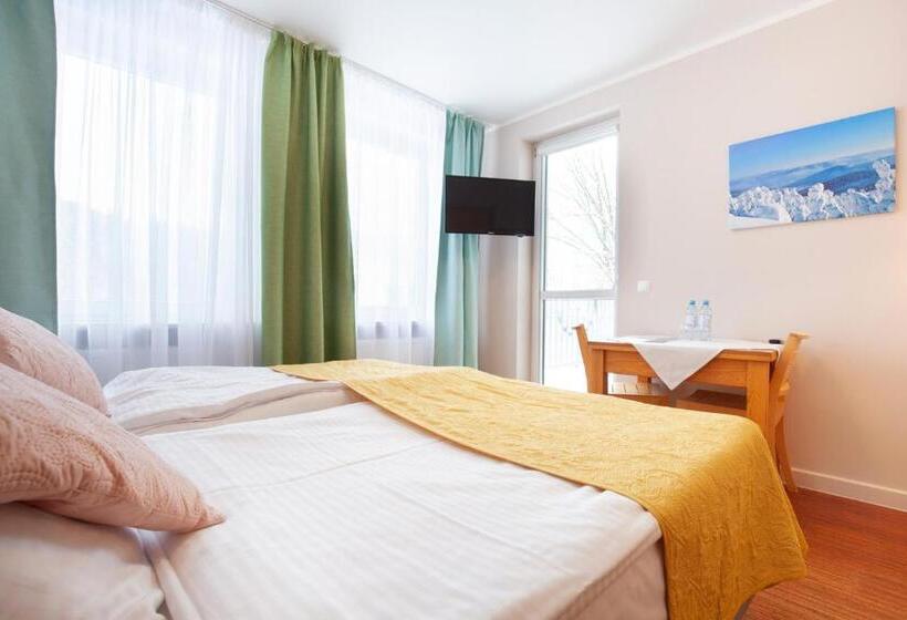 2-Bedroom Classic Apartment, Holimo