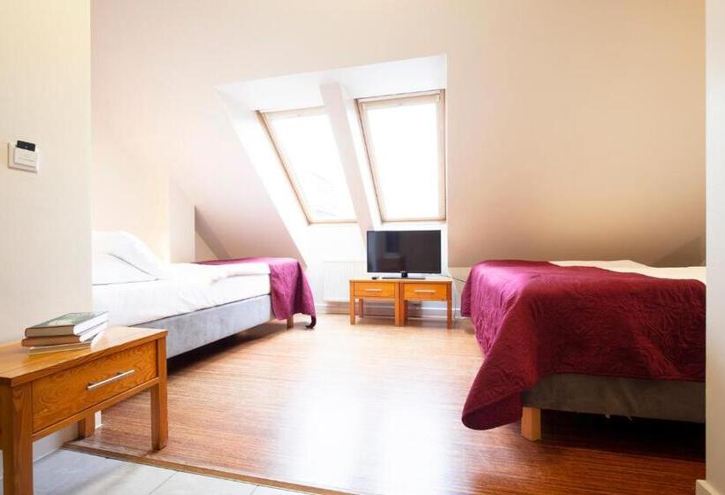 트리플 클래식 룸, Holimo