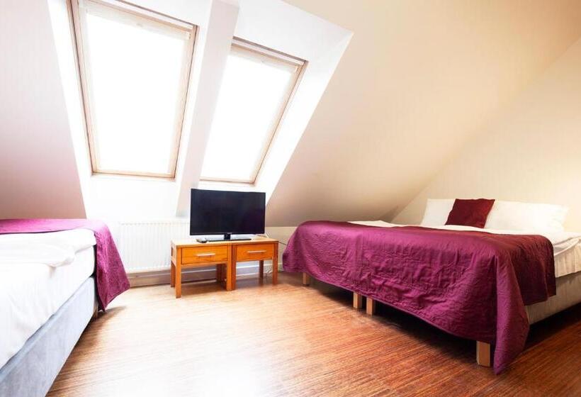 트리플 클래식 룸, Holimo