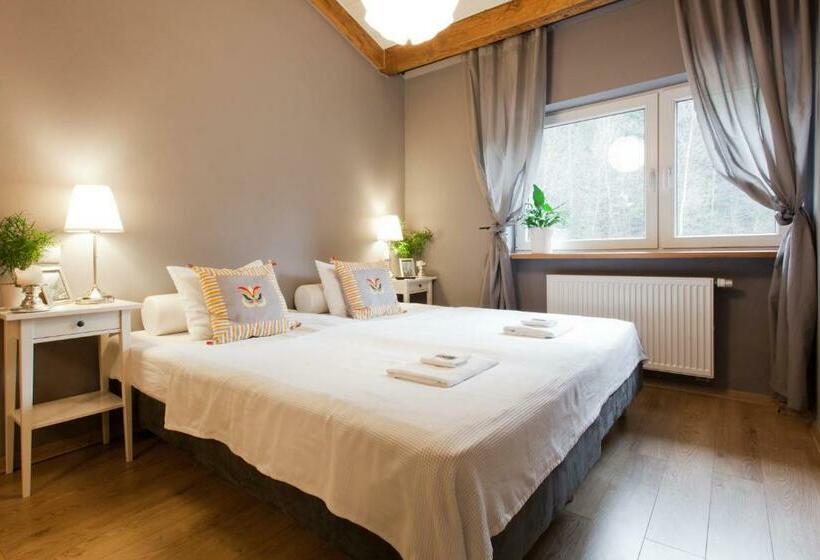 Люкс, Karolinka Guest House
