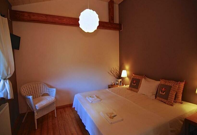 سوییت, Karolinka Guest House