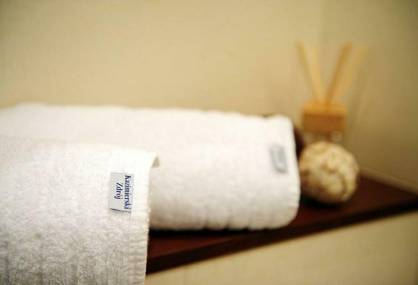 スタンダードトリプルルーム, Kazimierski Zdrój