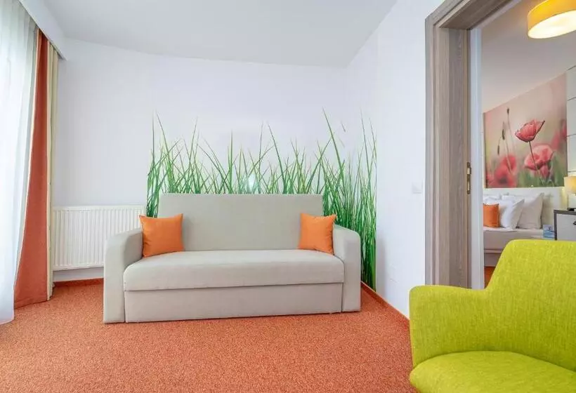 Junior Suite, Mera Resort