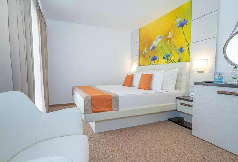 2 Bedroom Apartment, Mera Resort