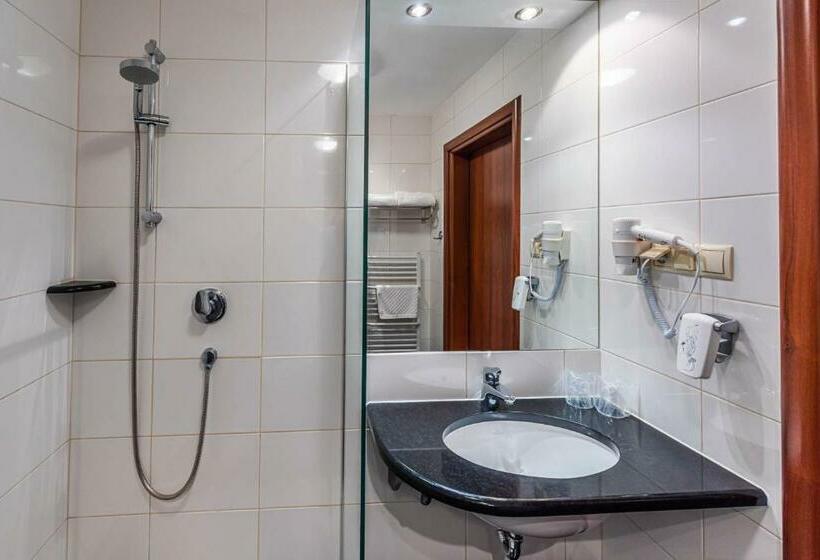 חדר סטנדרט יחיד, Na Półboru