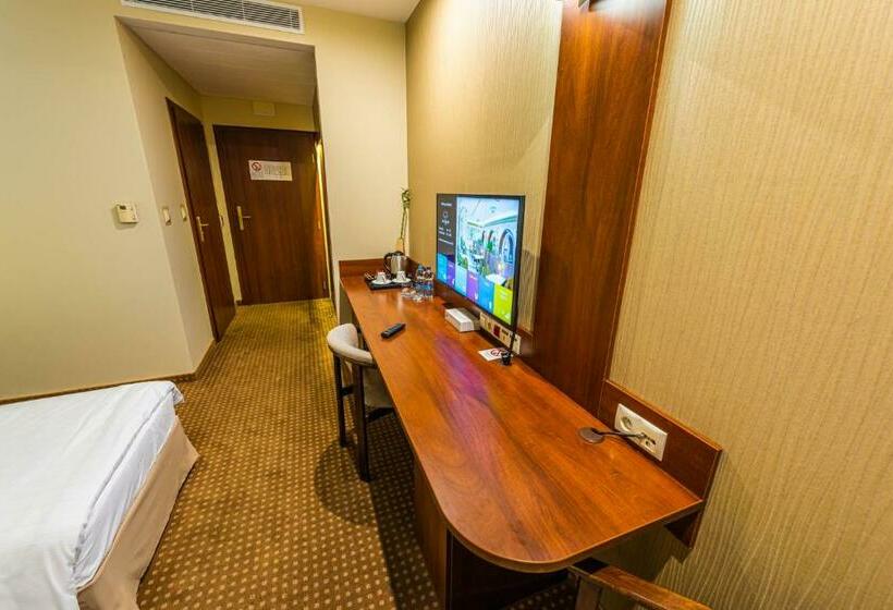 חדר סטנדרט, Na Półboru