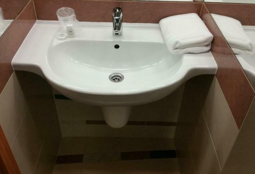 חדר סטנדרט, Neo