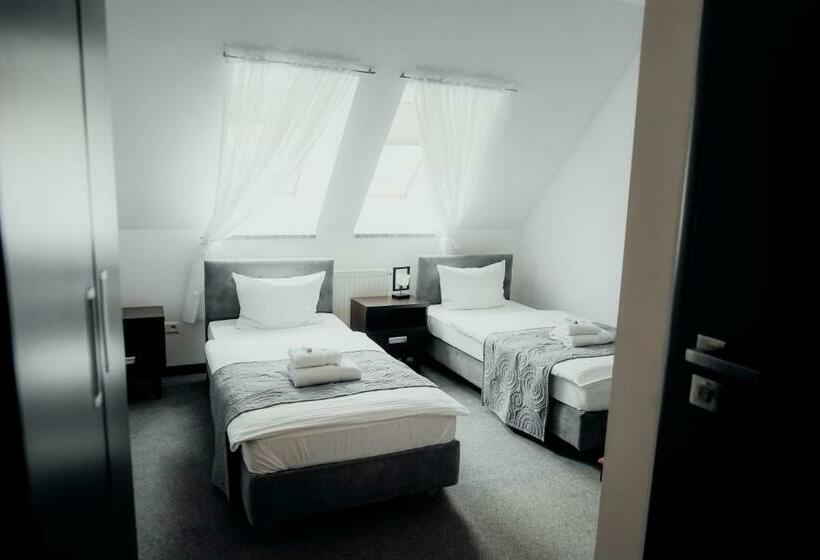 Номер Стандарт, Pałac Krotoszyce Basen&spa