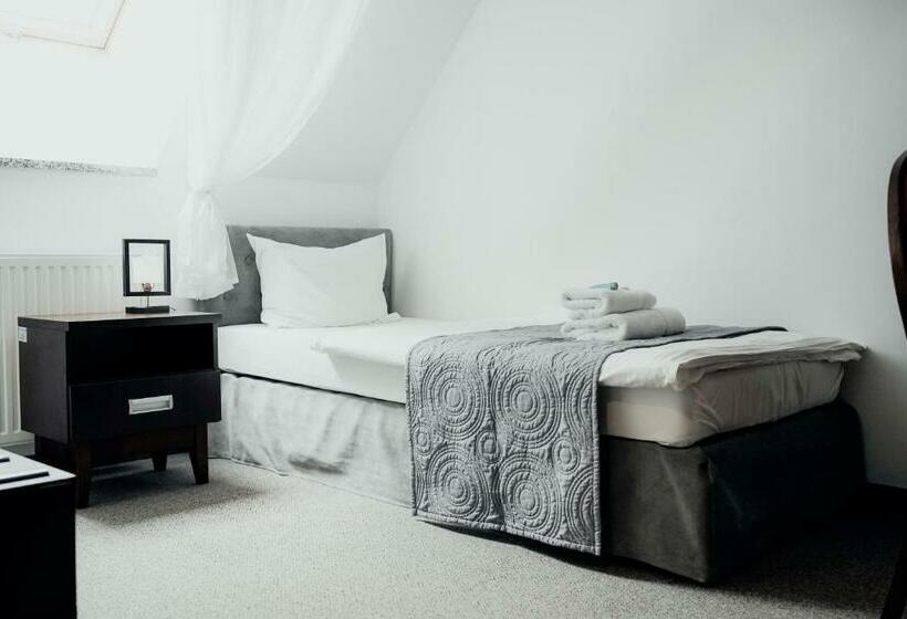 חדר יחיד בסיסי, Pałac Krotoszyce Basen&spa