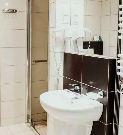 Single Basic Room