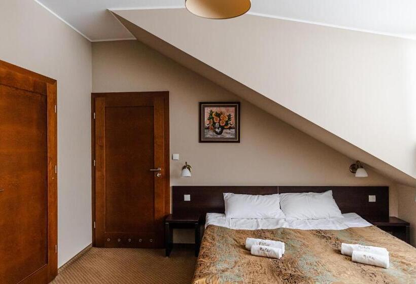 스탠다드 룸, Pałac Pawłowice