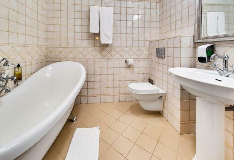 جناح, Pan Tadeusz