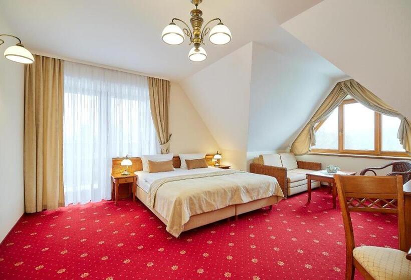 اتاق لوکس, Burkaty