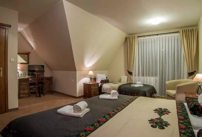 Standard Kolmen Hengen Huone, Pensjonat Orlik Mountain Resort&spa