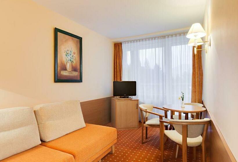 标准单人间, Perła Południa