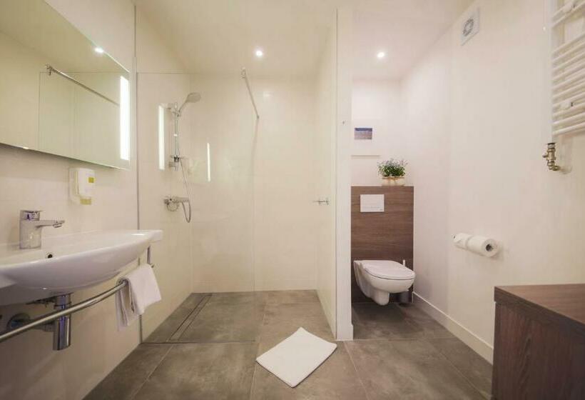 带阳台的豪华间, Perła Południa