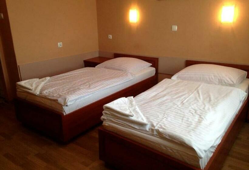 חדר סטנדרט, Piast