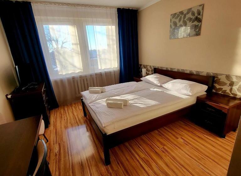 חדר סטנדרט, Piast