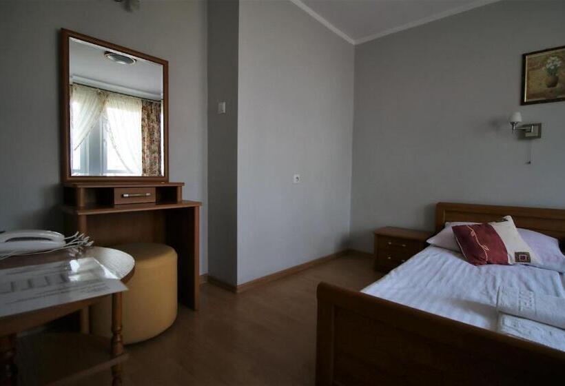 חדר סופריור, Piast