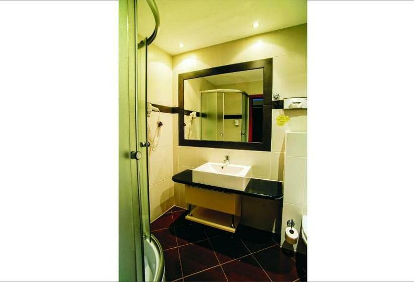 חדר סטודיו סטנדרד, Pietrak