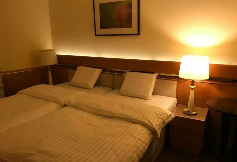 Standard Szoba, Podzamcze