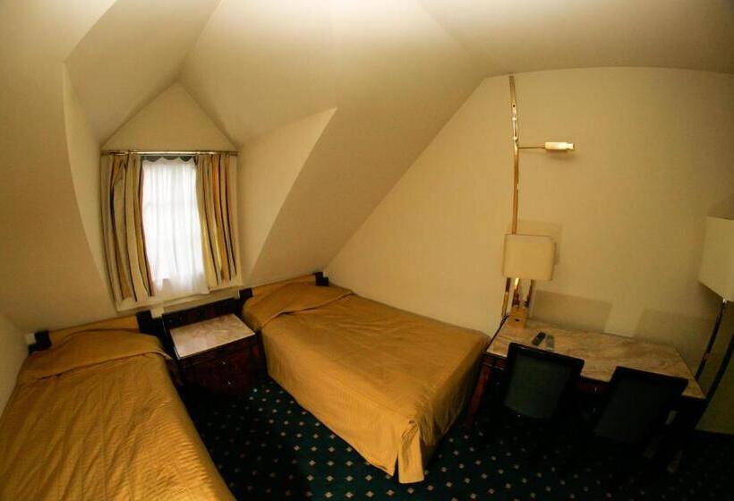 Номер Стандарт, Podzamcze