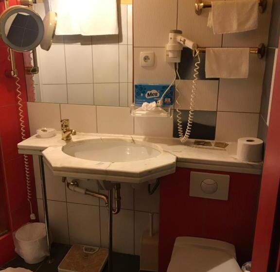 Номер Стандарт Трехместный, Podzamcze