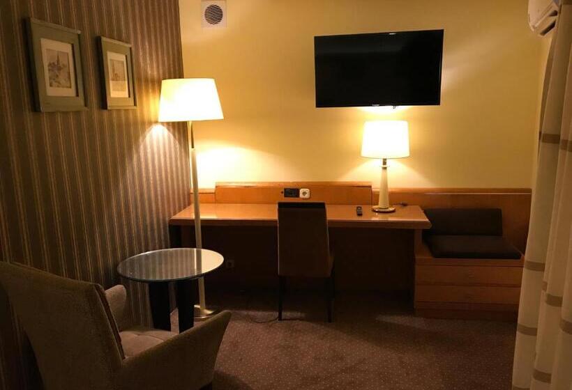 Бунгало Стандарт, Podzamcze