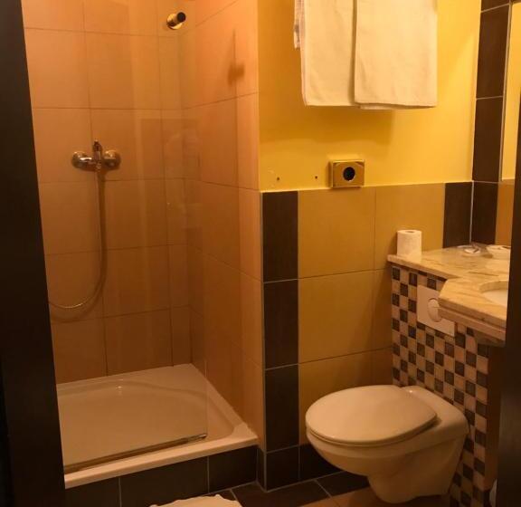 Háromágyas Standard Szoba, Podzamcze