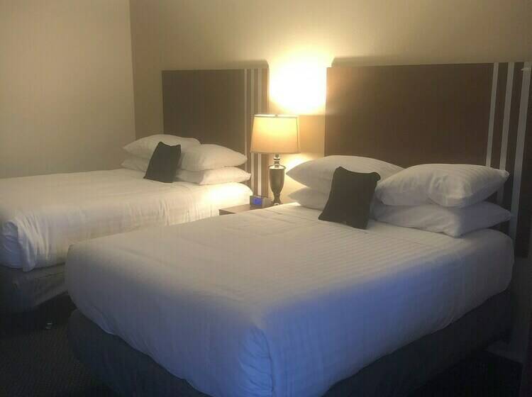 ２ダブルベッドのスタンダードルーム, Red Lion Inn And Suites La Pine, Oregon