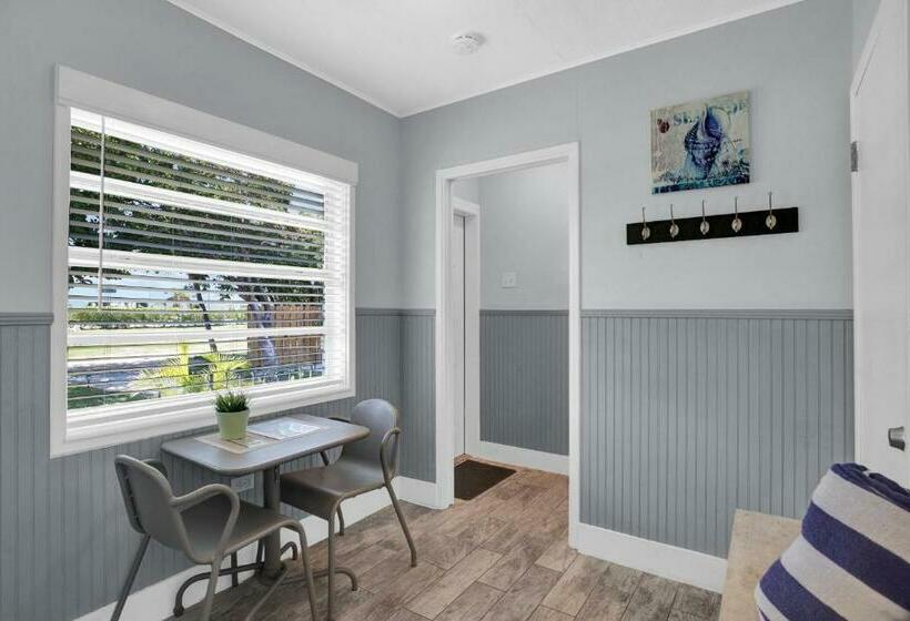 غرفة ديلوكس سرير كينج, Seascape Resort & Marina