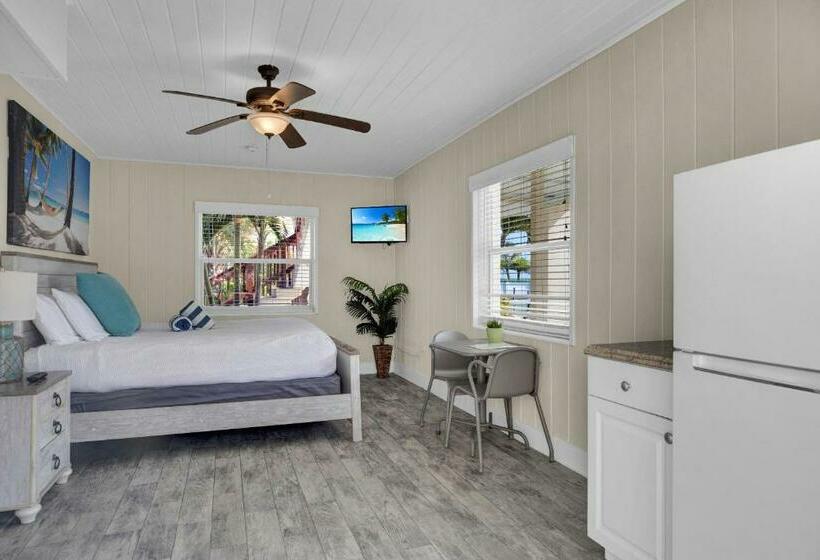 غرفة قياسية سرير كينج, Seascape Resort & Marina