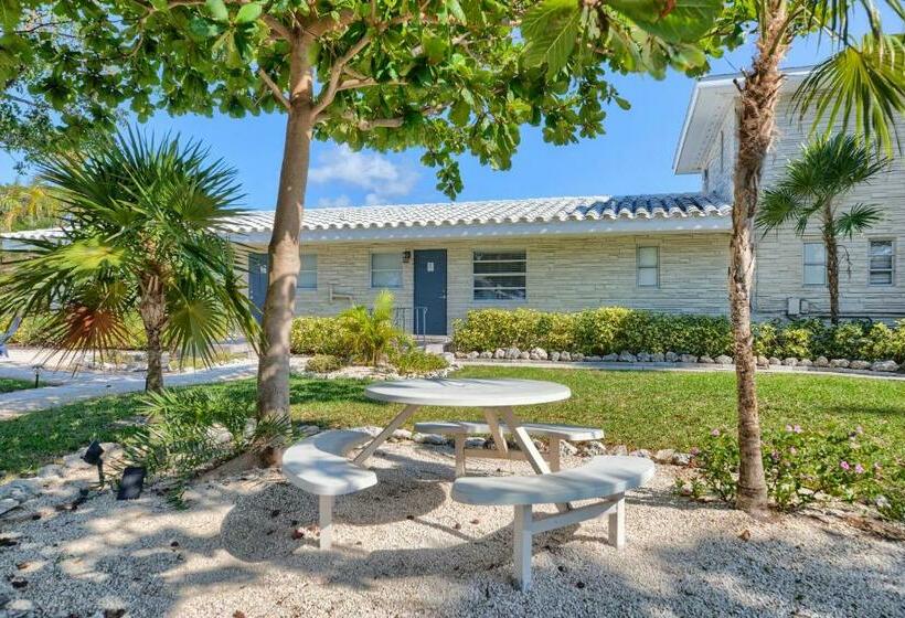 غرفة قياسية سرير كينج, Seascape Resort & Marina