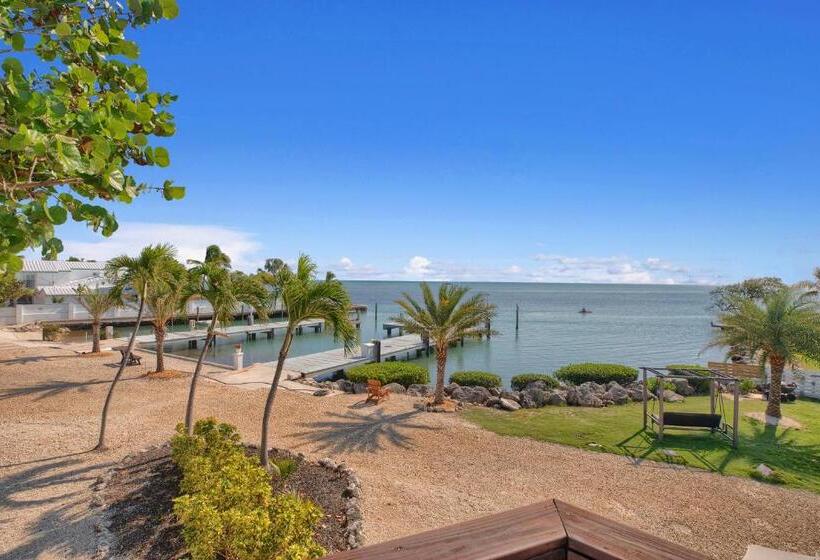 شقة ديلوكس غرفتين نوم مطلة على البحر, Seascape Resort & Marina