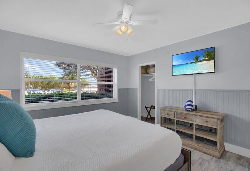 غرفة قياسية سرير كينج, Seascape Resort & Marina