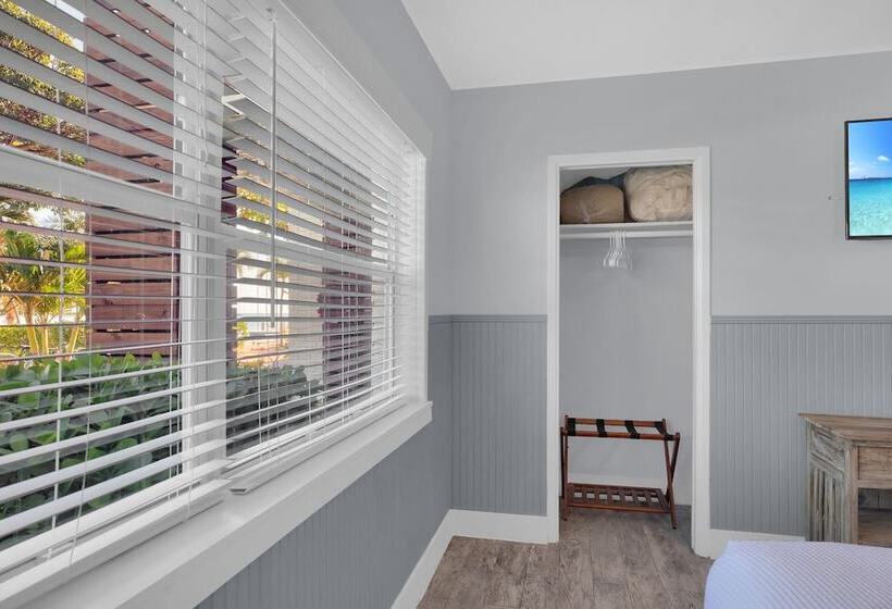 غرفة قياسية سرير كينج, Seascape Resort & Marina