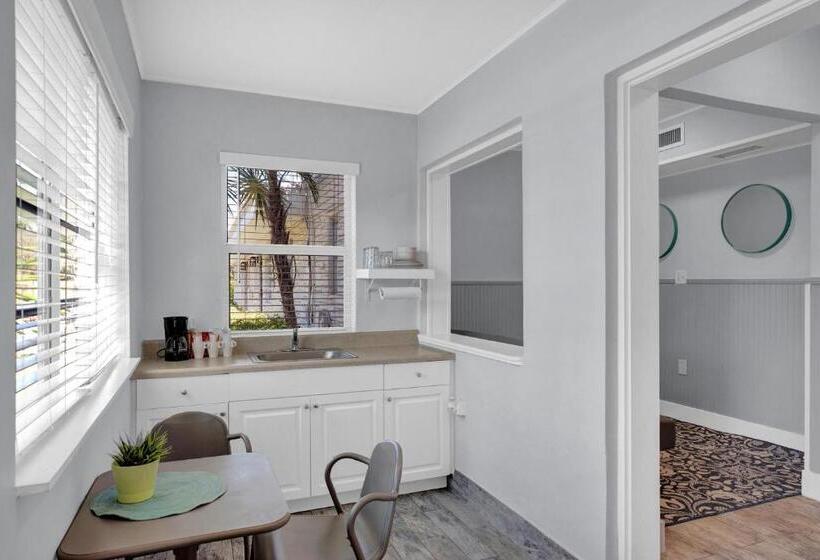 غرفة ديلوكس سرير كينج, Seascape Resort & Marina