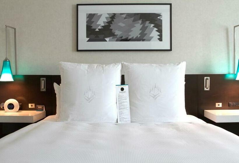 חדר דחוקס עם מיטת קינג, Thunder Valley Casino Resort