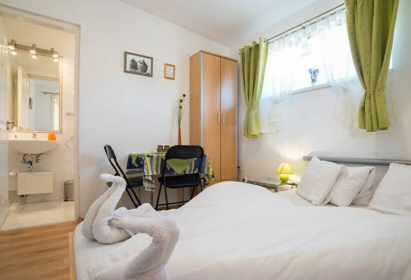 חדר סטנדרט, Toldi Panzió Hévíz