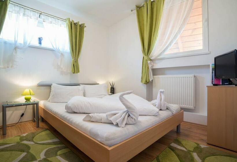 חדר סטנדרט, Toldi Panzió Hévíz