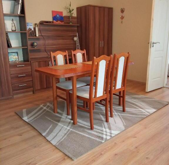 1베드룸 아파트 1층, Toldi Panzió Hévíz