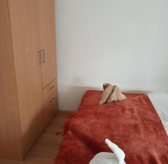 דירת חדר בקומת קרקע, Toldi Panzió Hévíz