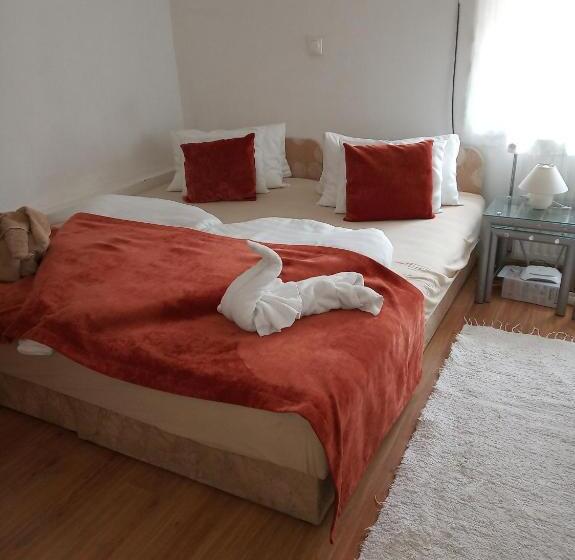 דירת חדר בקומת קרקע, Toldi Panzió Hévíz