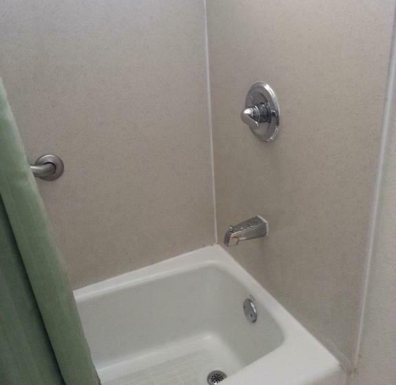 غرفة قياسية سرير كينج, Travel Inn