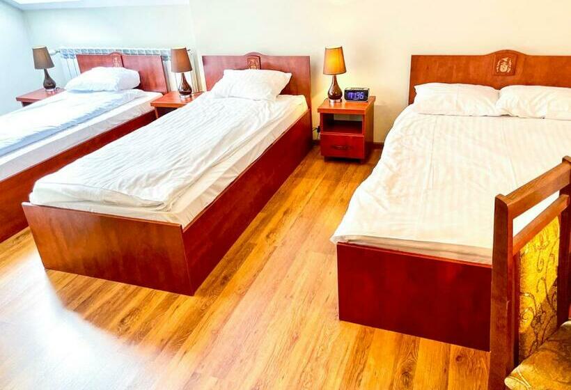 スタンダード４人部屋, U Sarnowskich