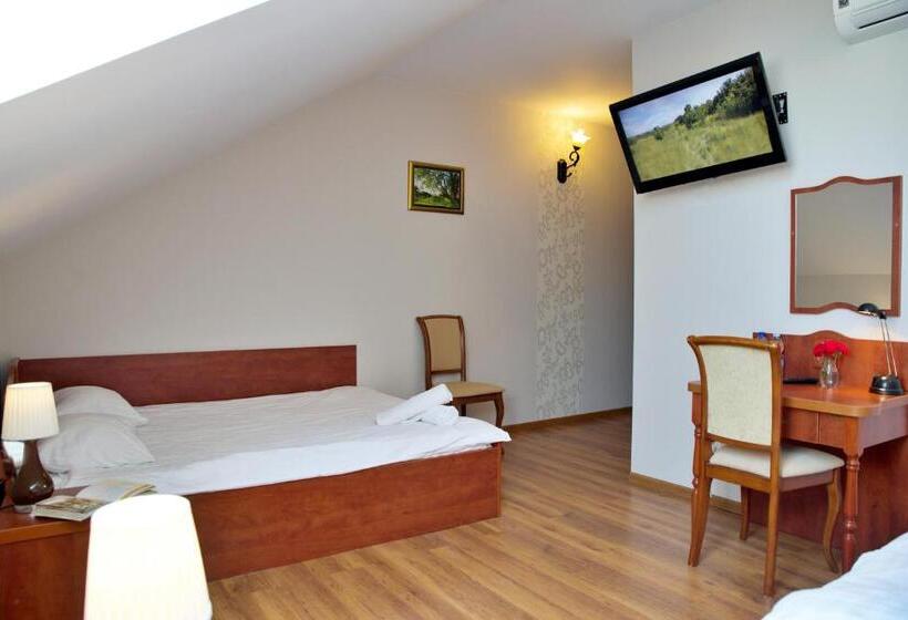 スタンダードトリプルルーム, U Sarnowskich